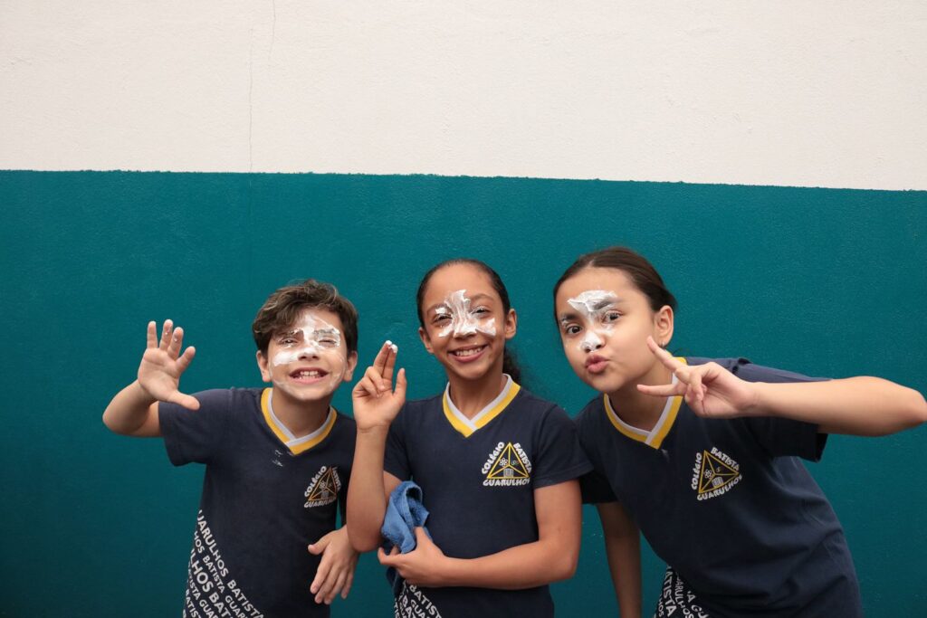 Instagram post from colegiobatistadeguarulhos. This post is in position 8.