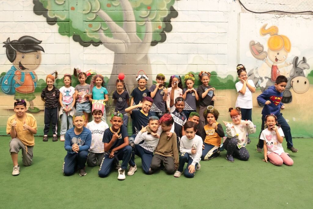 Instagram post from colegiobatistadeguarulhos. This post is in position 14.