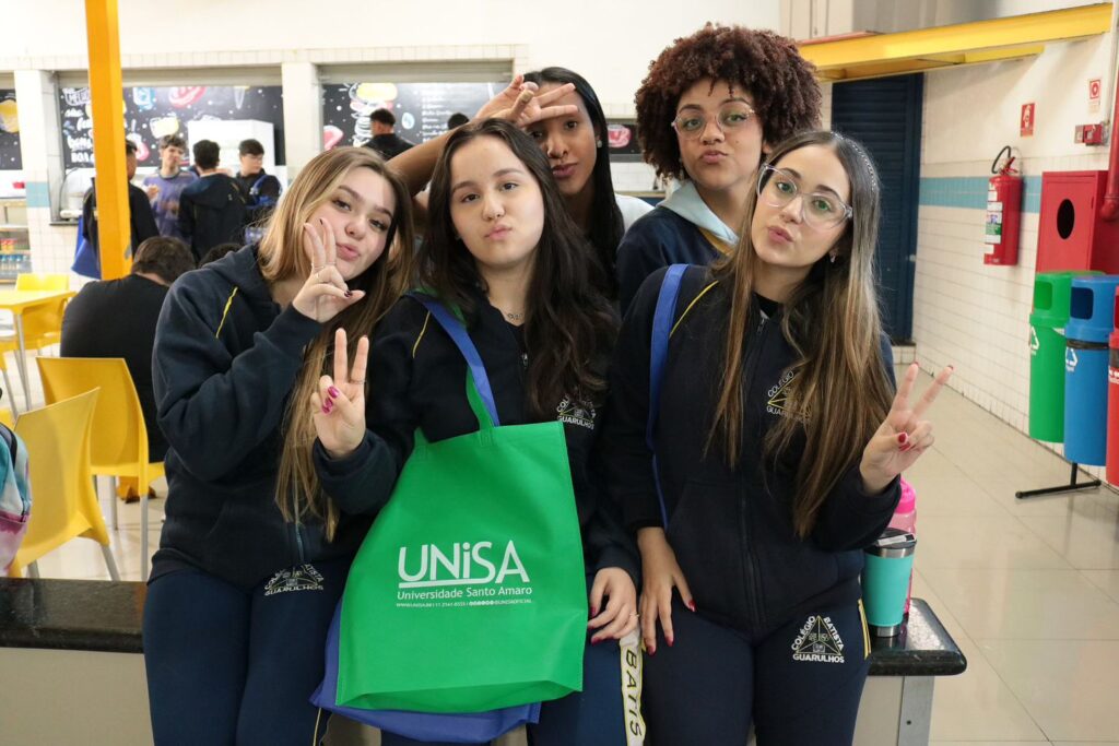 Instagram post from colegiobatistadeguarulhos. This post is in position 12.