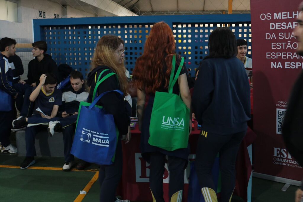 Instagram post from colegiobatistadeguarulhos. This post is in position 5.