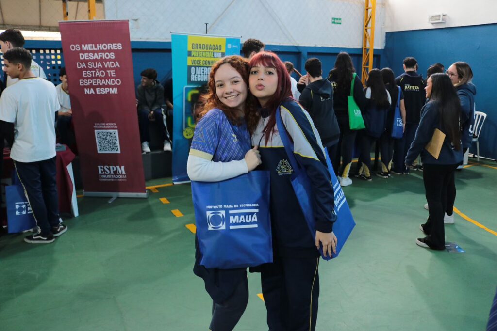 Instagram post from colegiobatistadeguarulhos. This post is in position 16.
